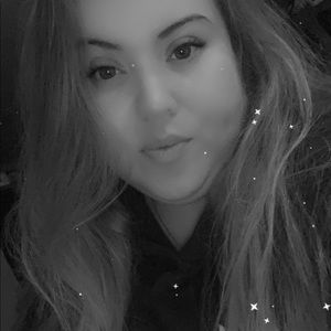 Meet your Posher, Marina